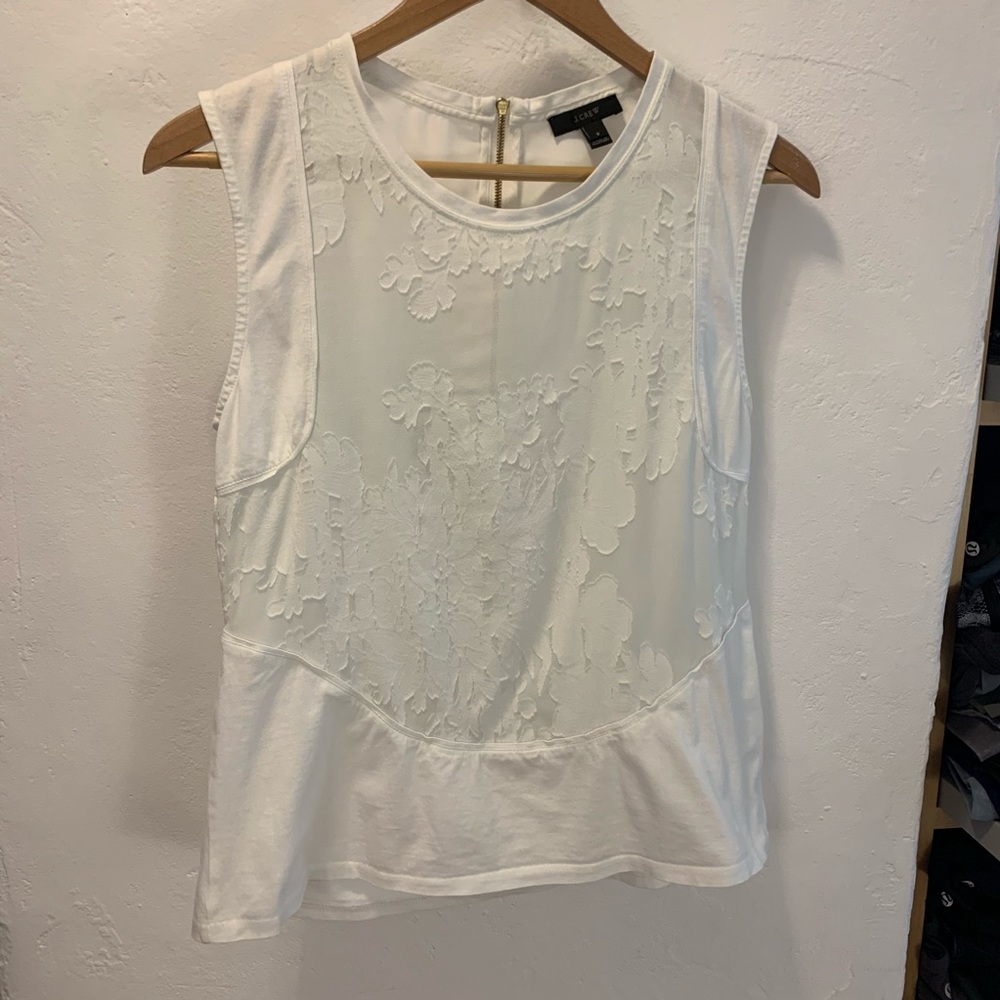 White sheer floral lace sleeveless top🕊
